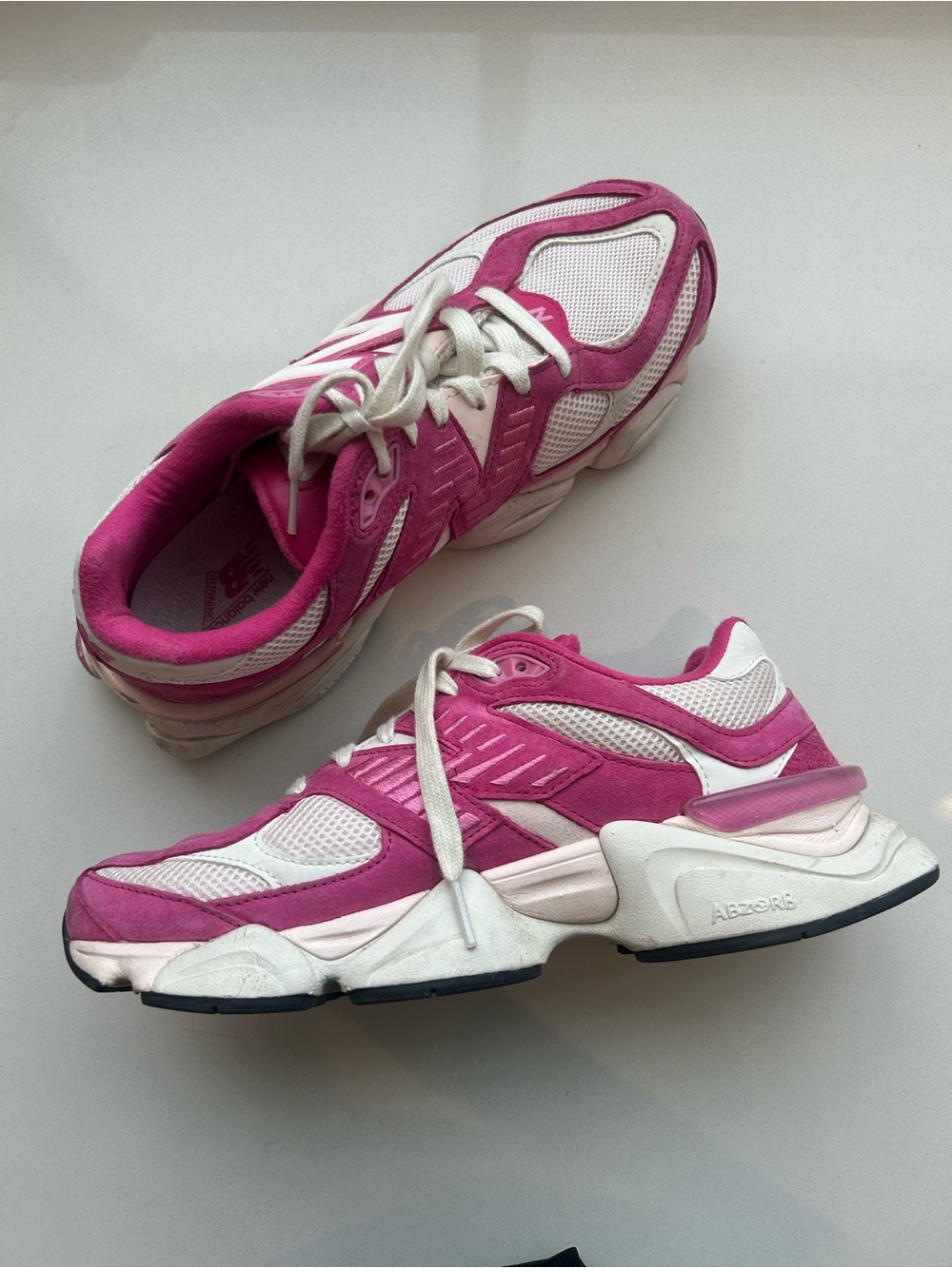 9060 Fuschia Pink Sneaker